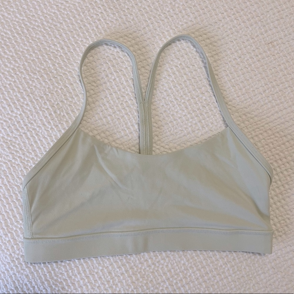 Lululemon Flow Y Nulu Bra